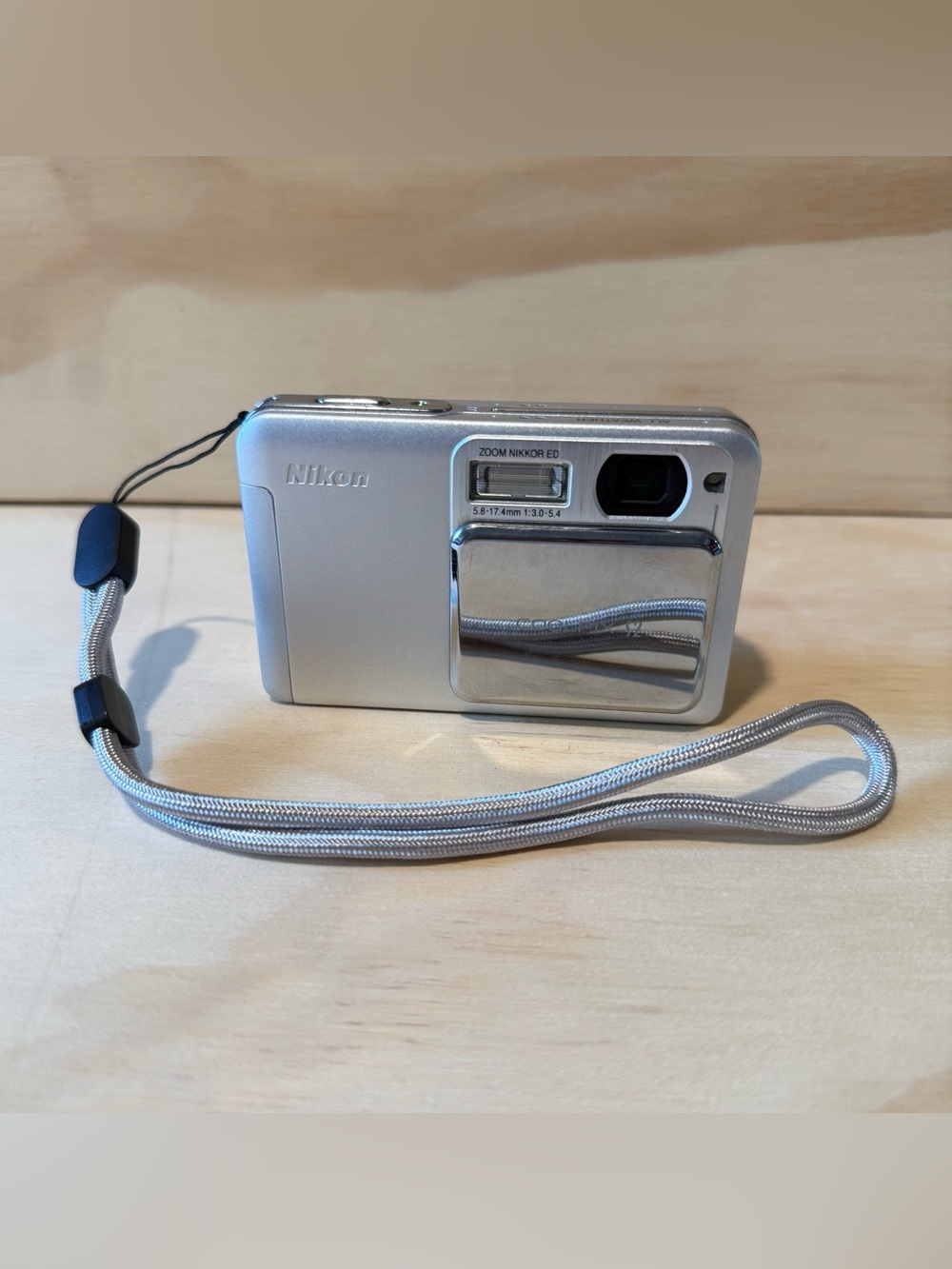 Nikon COOLPIX S2 Compact Digital Camera Tested Good w/Bat-Charg-SDCard Read Info